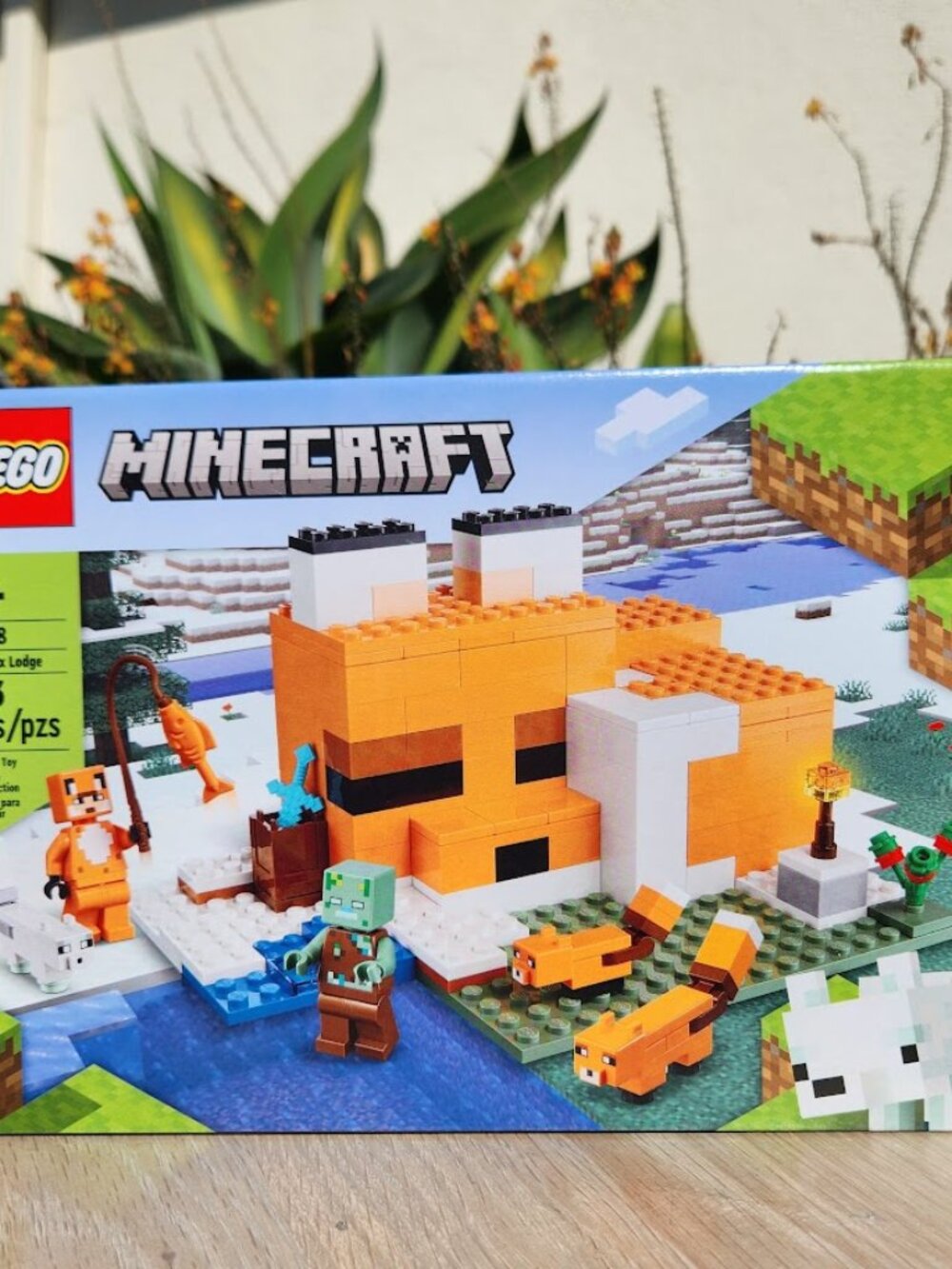 NEW LEGO MINECRAFT Fox Lodge House 21178 Drowned Zombie You will receive: (1) LE